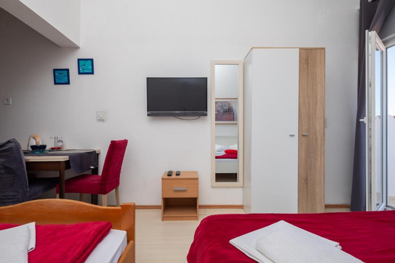 Beach Apartments Borovina Stanici Buitenkant foto