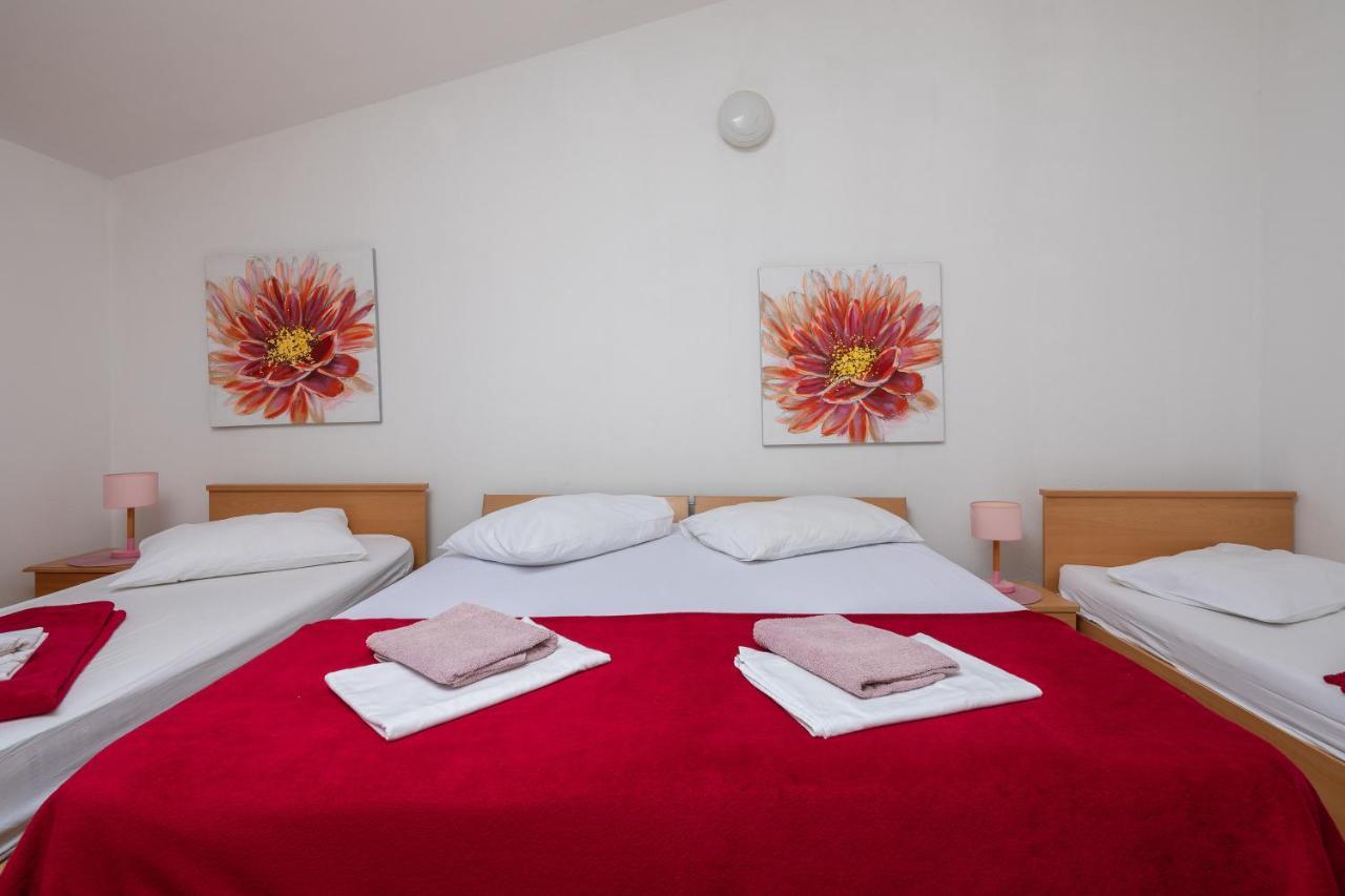 Beach Apartments Borovina Stanici Buitenkant foto