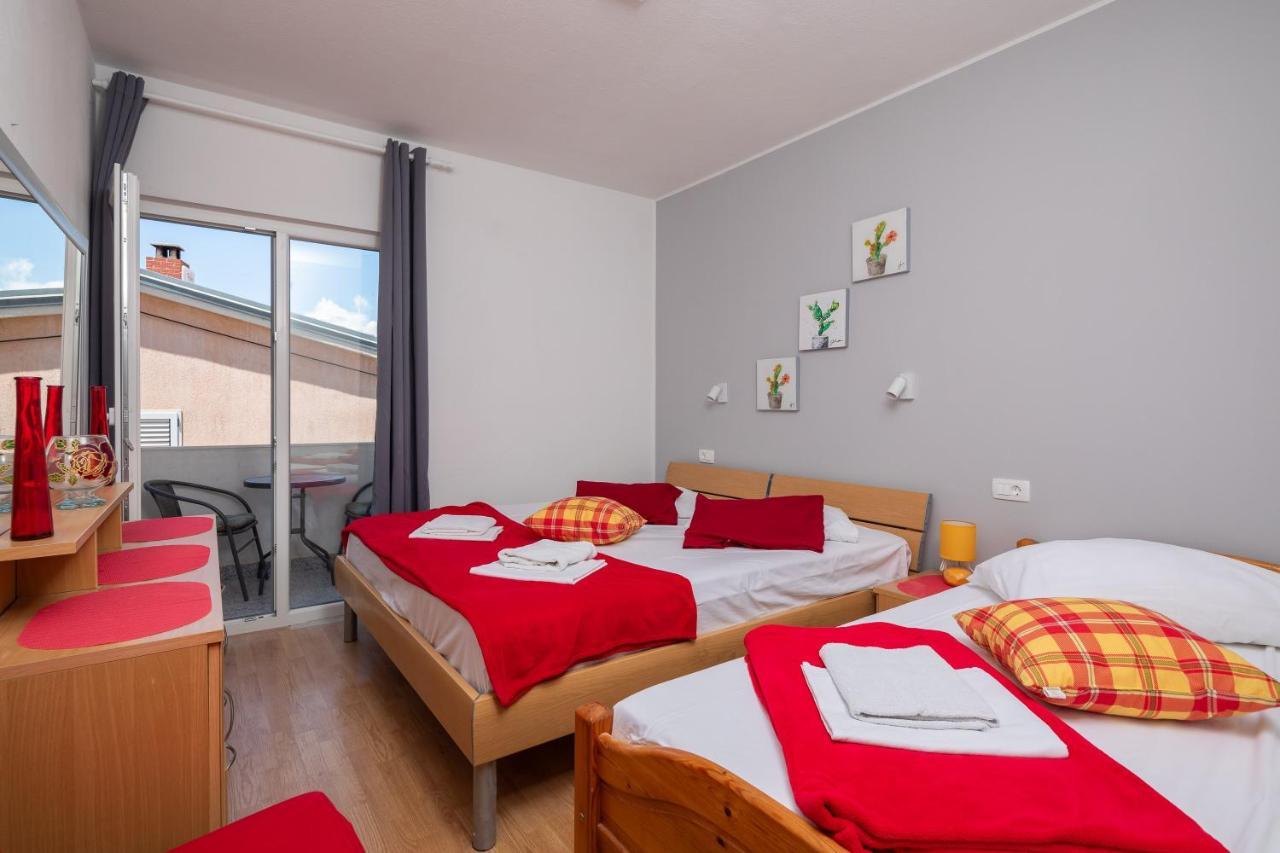 Beach Apartments Borovina Stanici Buitenkant foto