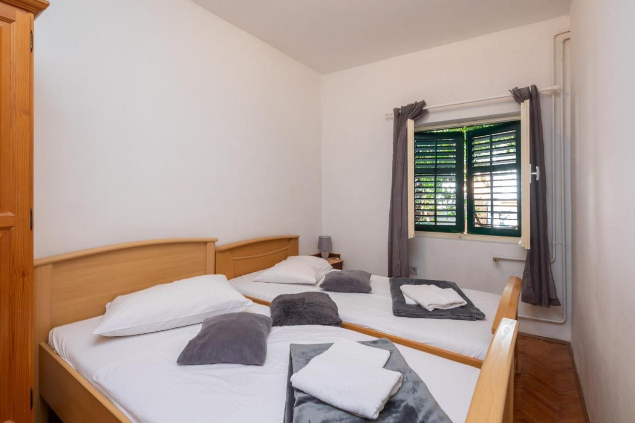 Beach Apartments Borovina Stanici Buitenkant foto